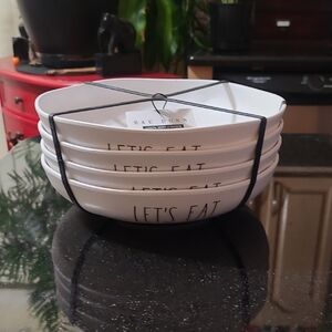 Rae Dunn Dinner Bowl Set